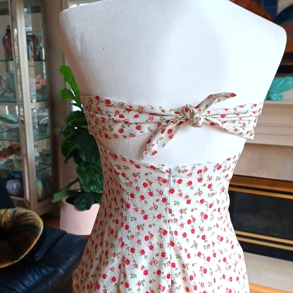 Lyrique Strapless, open tie back Sweet Rosebud Summer Resort dress size Small. - Picture 4 of 5